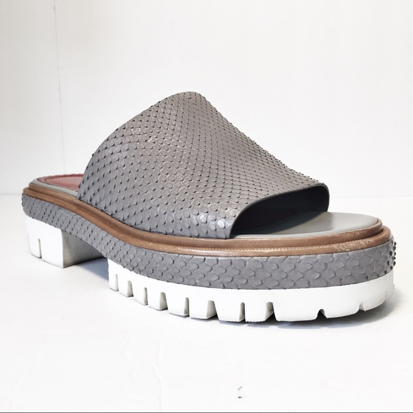 Santoni Shoes - Santoni double-buckle leather sandals